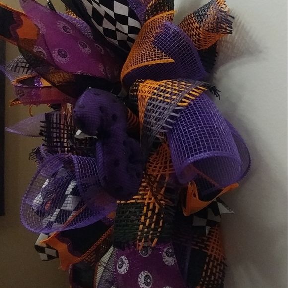 Homemade pixie-sized "The Witch Is In" wreath - Picture 3 of 3